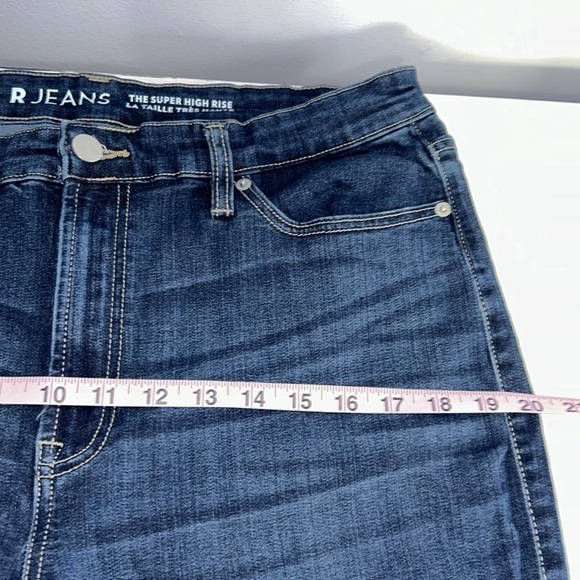 Reitmans Raw Edge High Rise Jeans - Picture 8 of 10